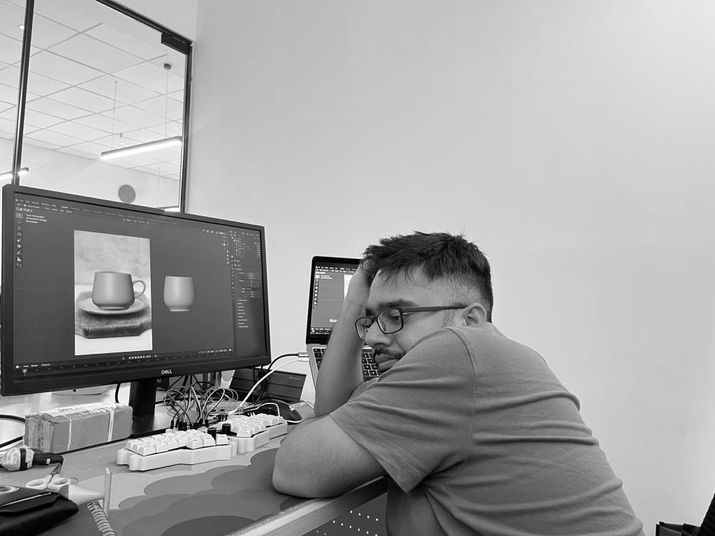 Split Keyboard Ergonomic Workspace
